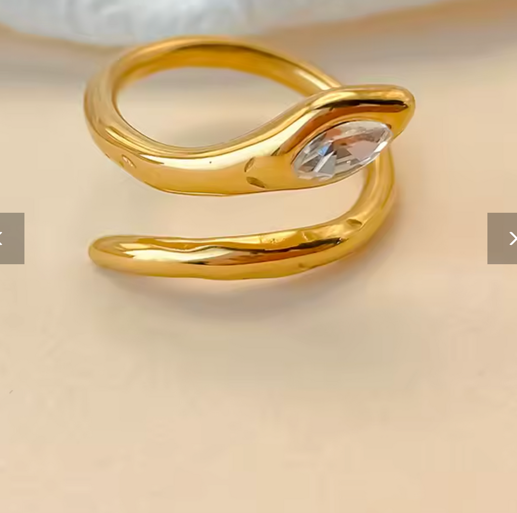 High-Quality Snake Ring with White Rhinestones