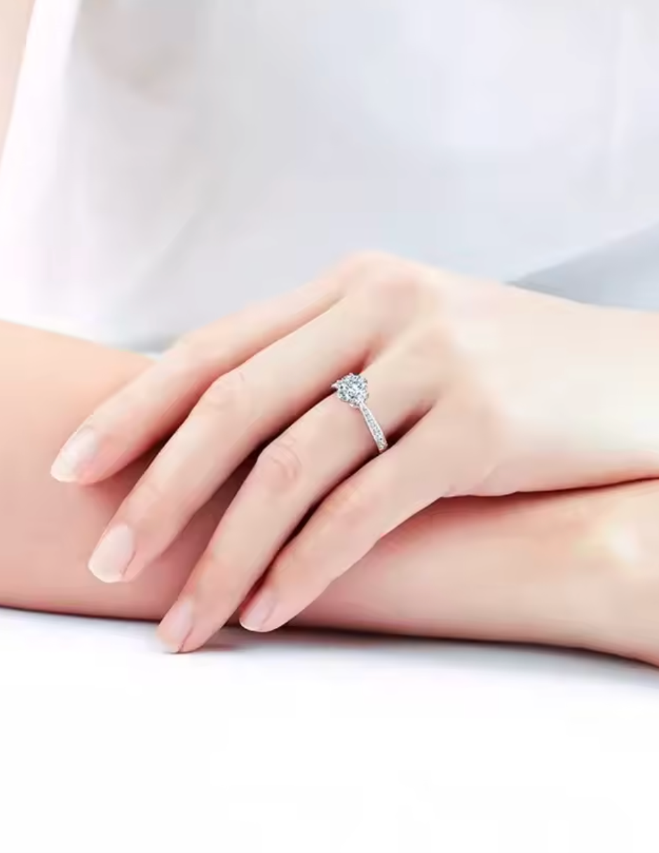 925 Sterling Silver Luxury Crystal Diamond Ring for Women