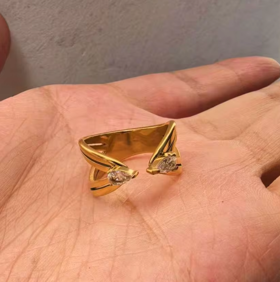 Vintage 18K Gold Plated Stainless Steel Open Ring with Zircon